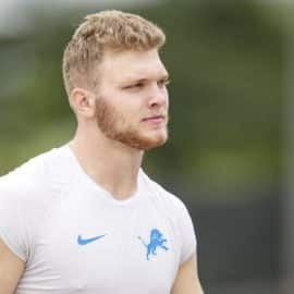 WATCH- Aidan Hutchinson Has Lions Singing Billie Jean