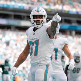 Miami Dolphins running back Raheem Mostert (31)