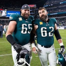 Philadelphia Eagles center Jason Kelce (62) and offensive tackle Lane Johnson